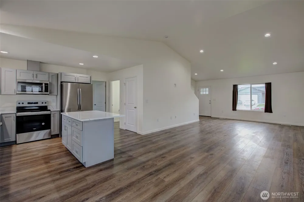 161 Berryman Way Malaga, WA 98828