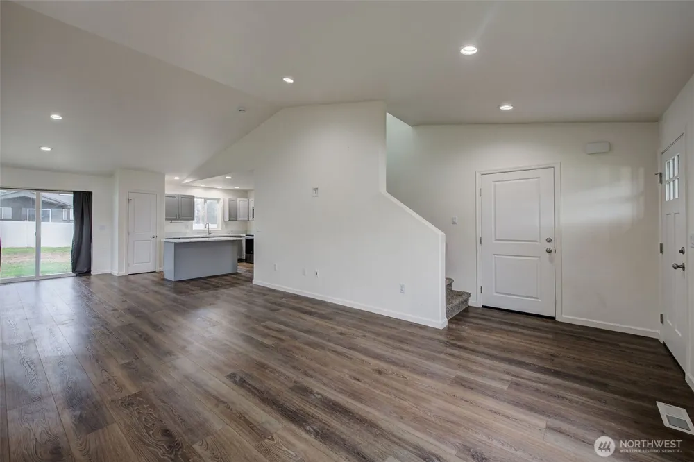 161 Berryman Way Malaga, WA 98828