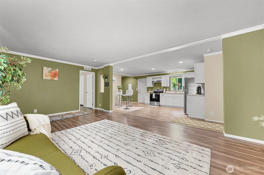 6236 Azure Way Maple Falls, WA 98266