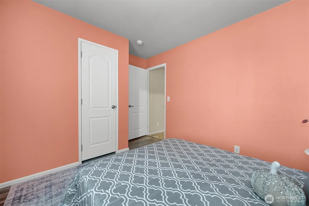 6236 Azure Way Maple Falls, WA 98266