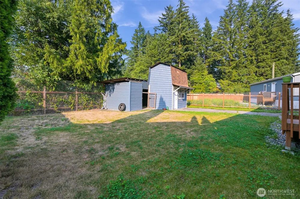 6236 Azure Way Maple Falls, WA 98266