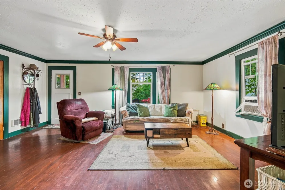 4808 Glenwood Avenue Everett, WA 98203