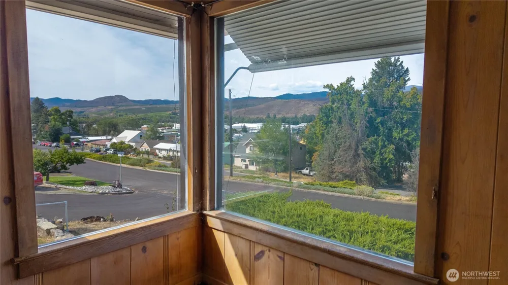 121 SW State St Tonasket, WA 98855
