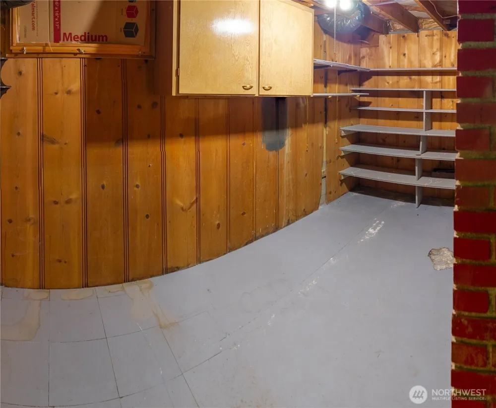 121 SW State St Tonasket, WA 98855