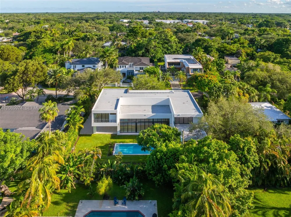 5921 SW 84th St South Miami, FL 33143