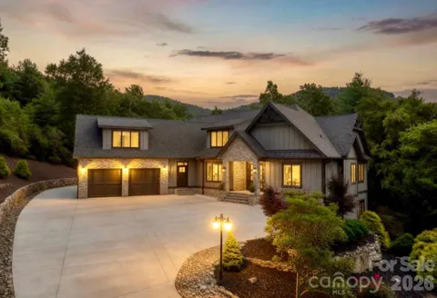8 Lakeview Drive