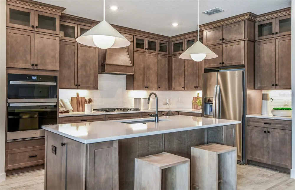 9813 AUTUMN RIDGE AVENUE Riverview, FL 33578