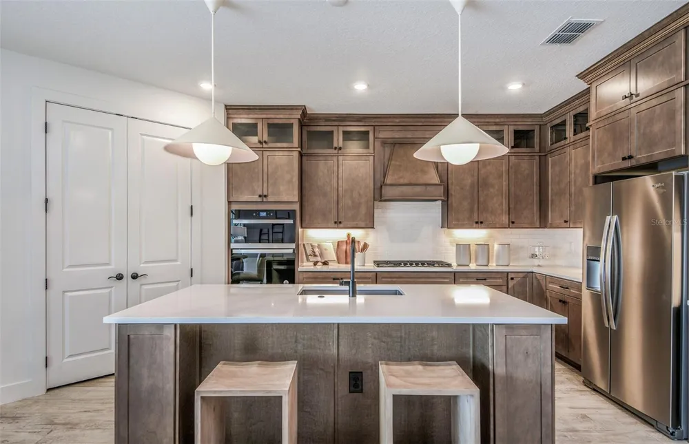 9813 AUTUMN RIDGE AVENUE Riverview, FL 33578