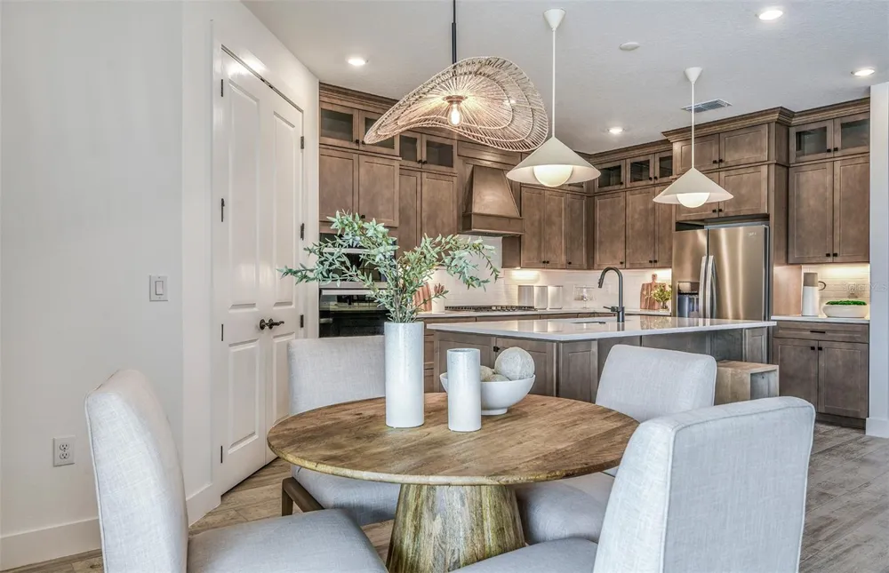 9813 AUTUMN RIDGE AVENUE Riverview, FL 33578