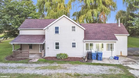 2818 E Brooks Road