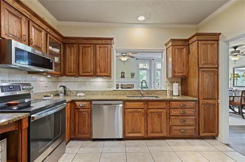 175 Riverview Trail Roswell, GA 30075