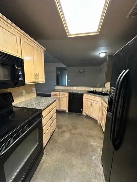 2457 Independence Boulevard #2459 Abilene, TX 79601
