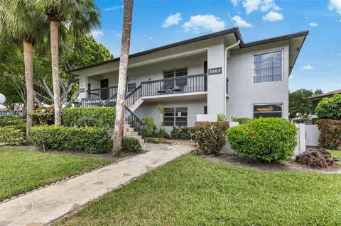 5883 Sugar Palm Ct #C