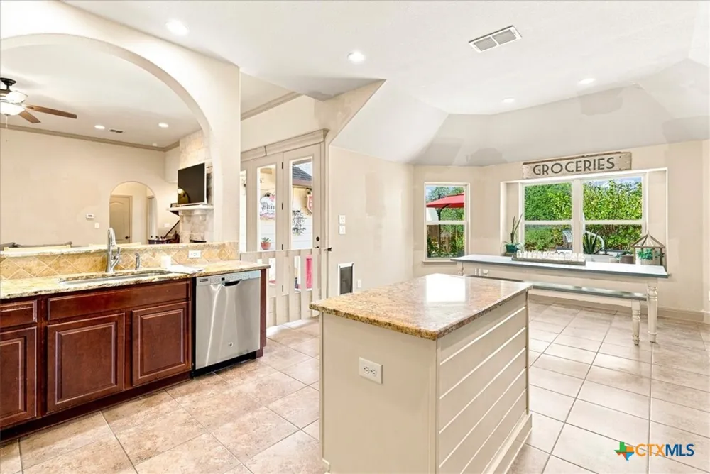 18 Indian Princess Wimberley, TX 78676