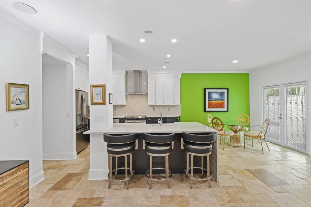795 Andrews Avenue Delray Beach, FL 33483