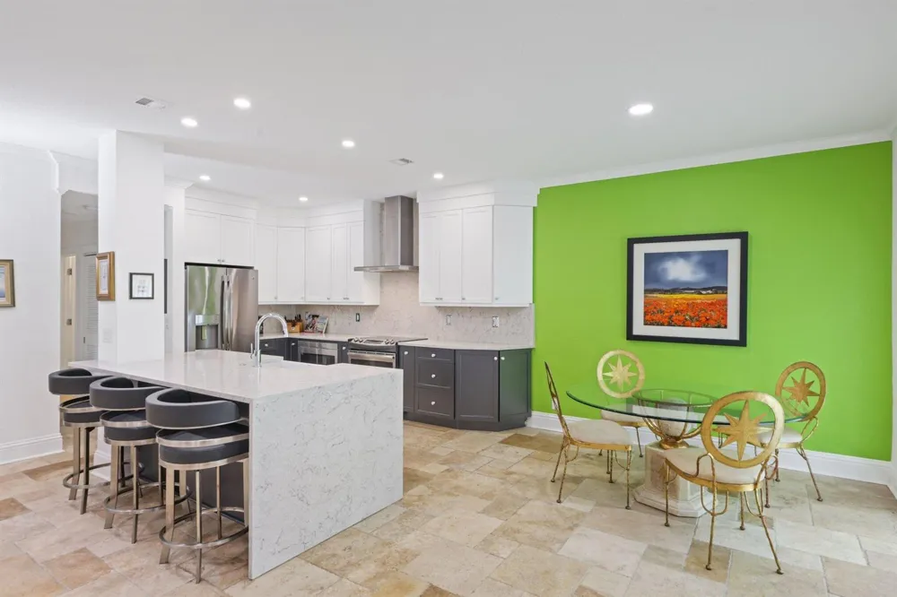 795 Andrews Avenue Delray Beach, FL 33483