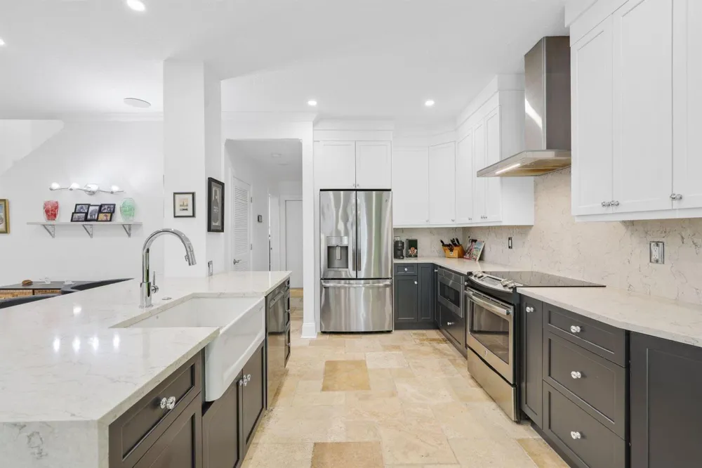 795 Andrews Avenue Delray Beach, FL 33483