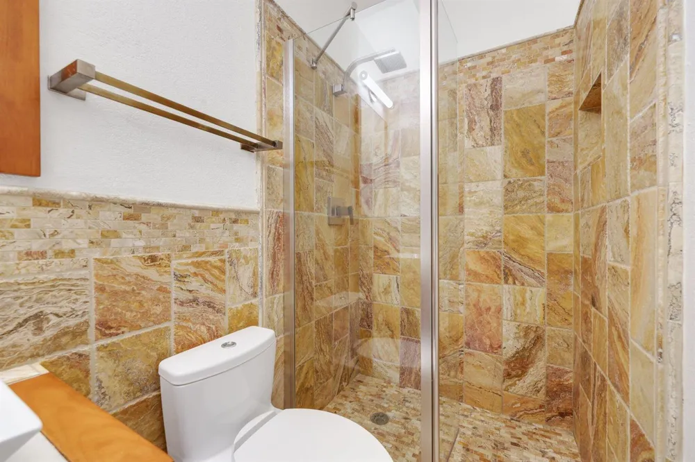 795 Andrews Avenue Delray Beach, FL 33483