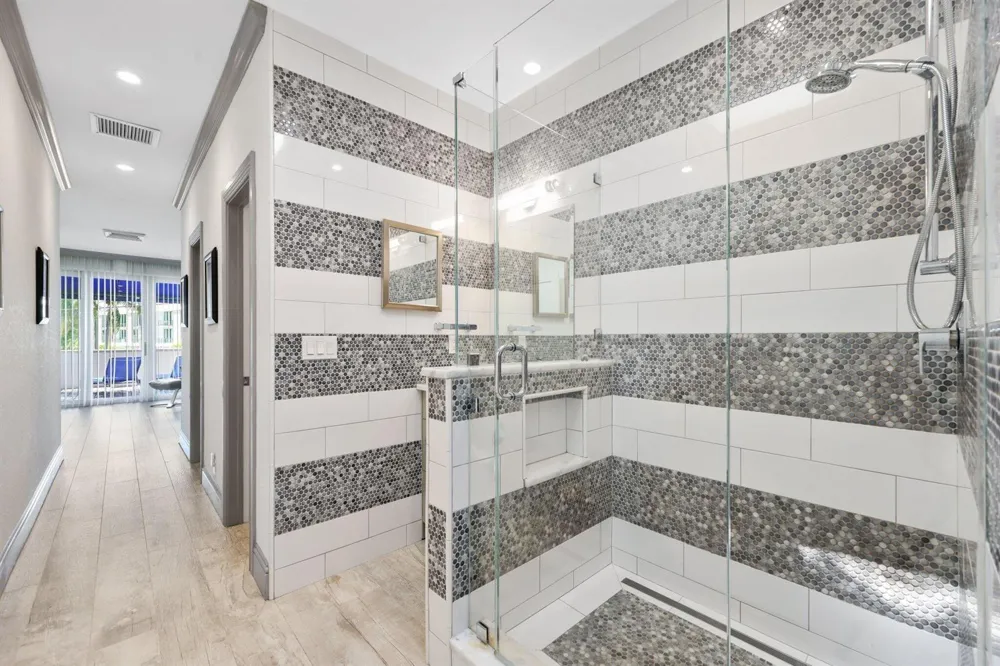 795 Andrews Avenue Delray Beach, FL 33483