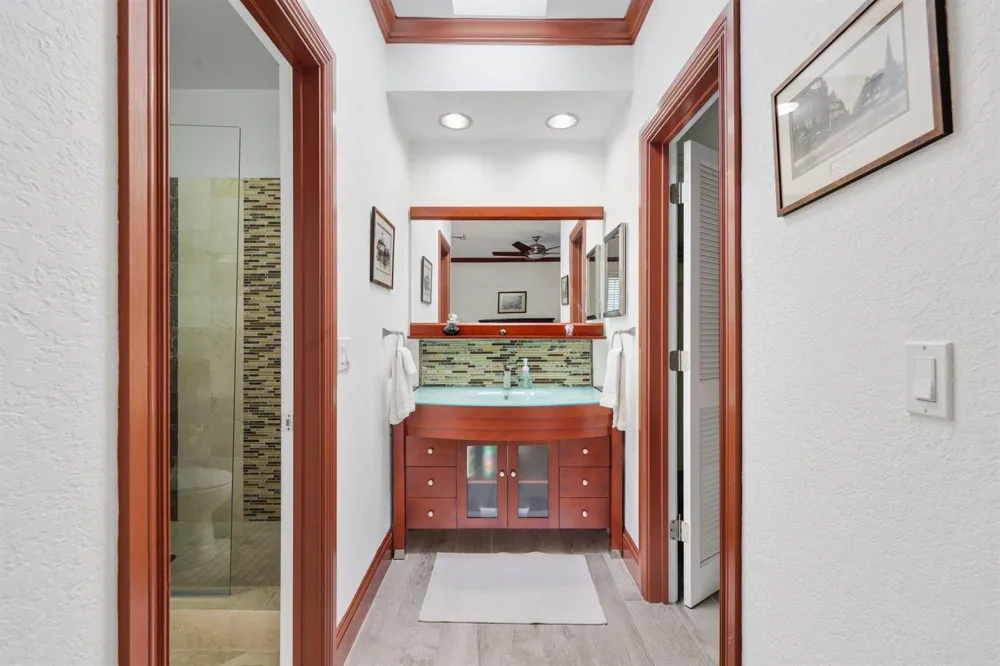 795 Andrews Avenue Delray Beach, FL 33483