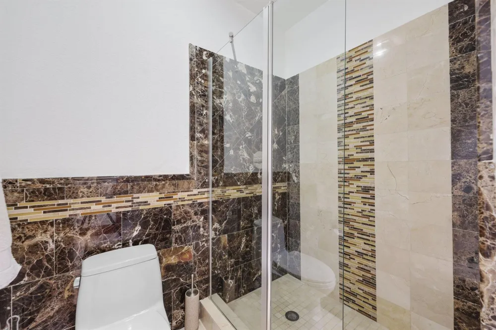 795 Andrews Avenue Delray Beach, FL 33483