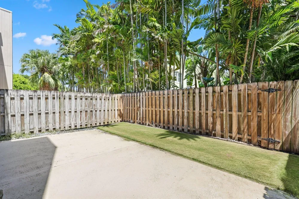 795 Andrews Avenue Delray Beach, FL 33483