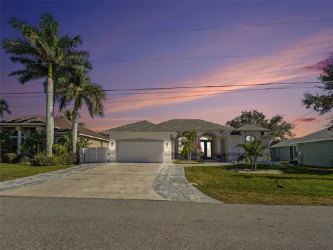 4256 BEACH VIEW COURT