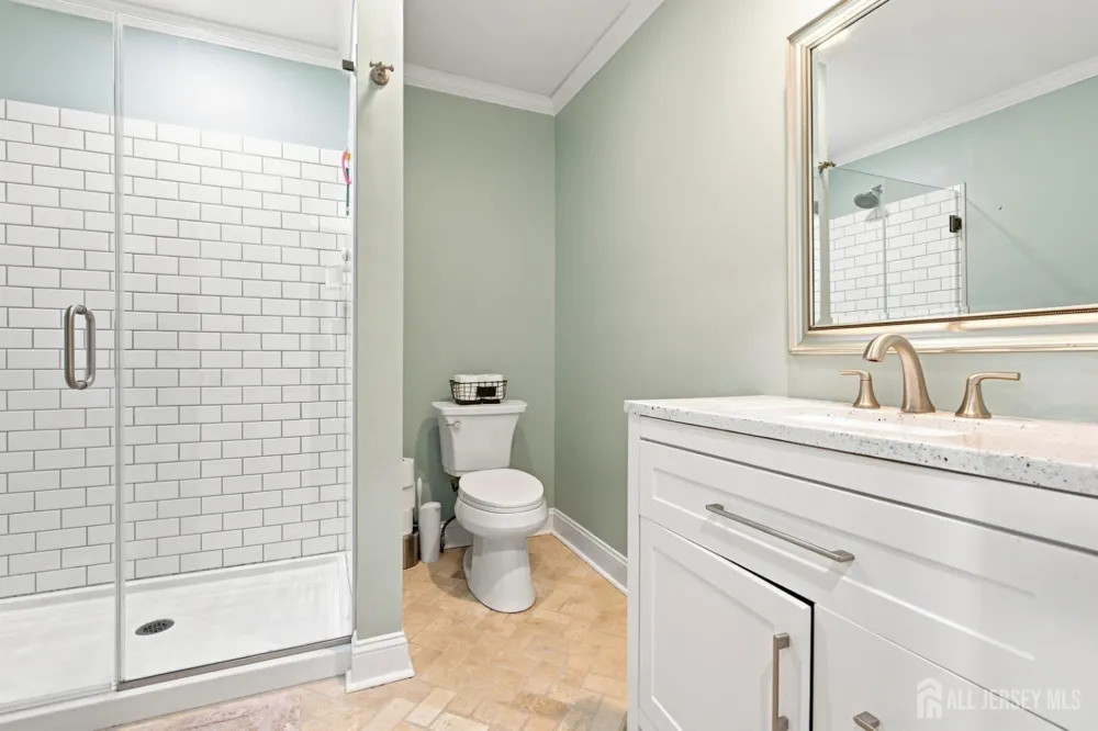 255 Shore Drive #10 Highlands, NJ 07732