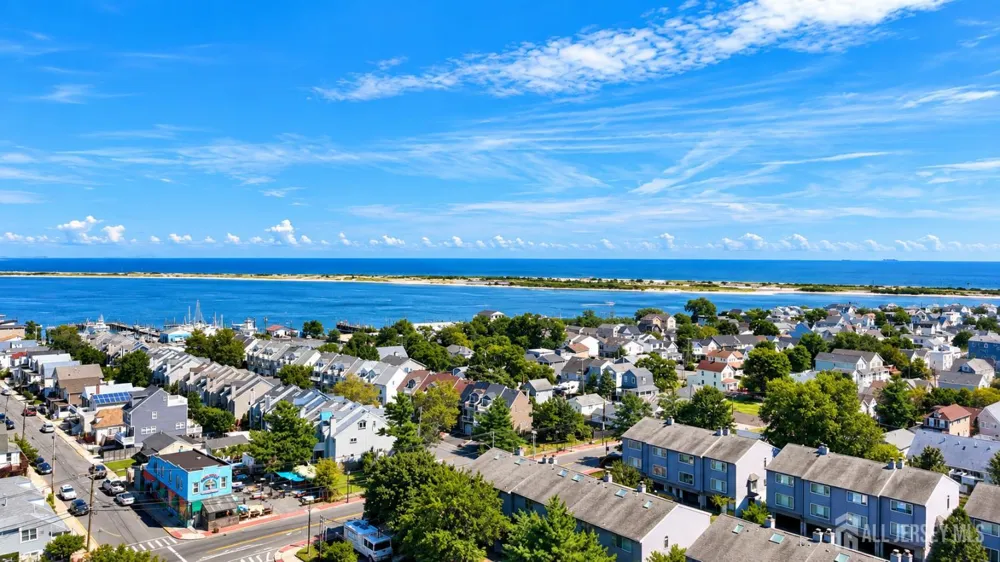 255 Shore Drive #10 Highlands, NJ 07732