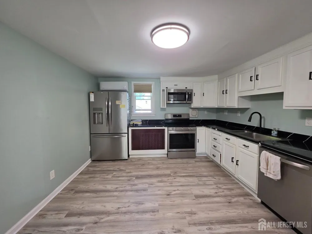 163 2nd Street Keyport, NJ 07735