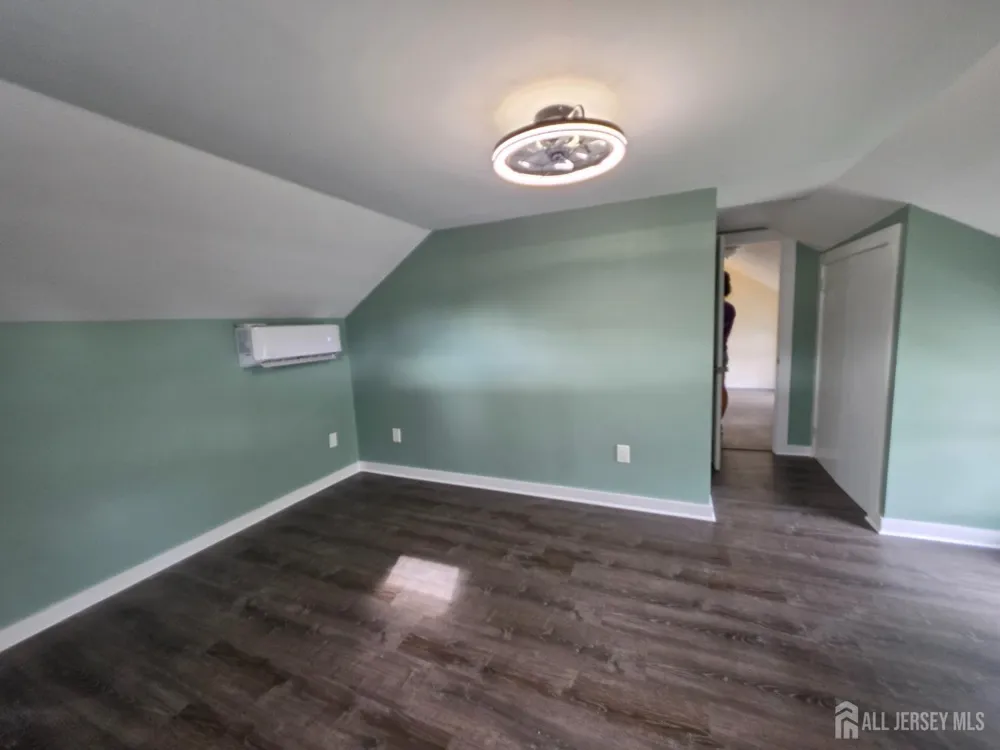 163 2nd Street Keyport, NJ 07735