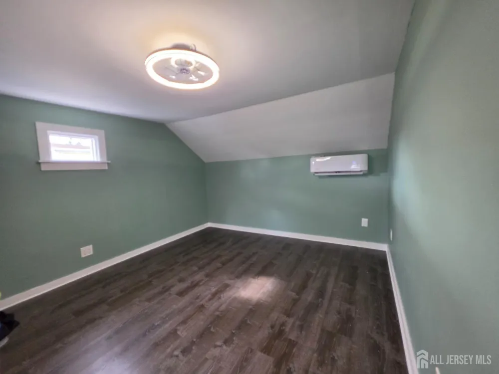 163 2nd Street Keyport, NJ 07735