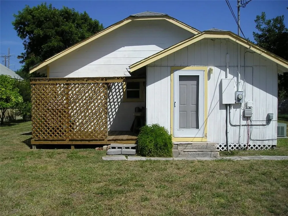 514 S Rife Street Aransas Pass, TX 78336