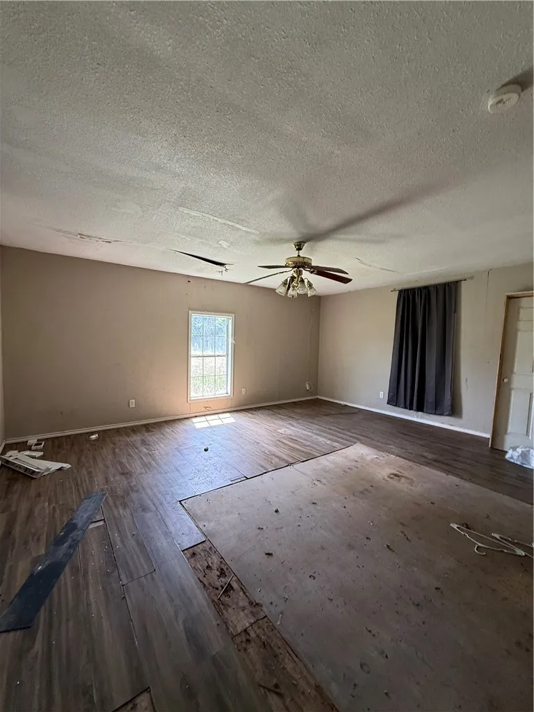 948 Wright Street Alice, TX 78332
