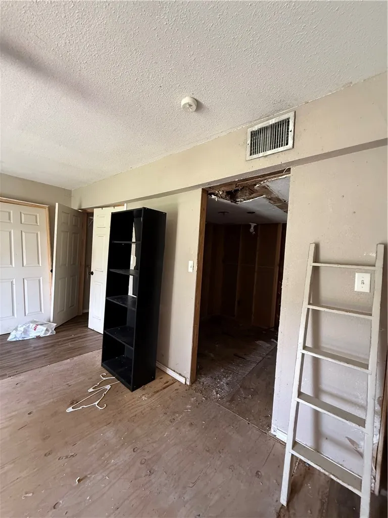 948 Wright Street Alice, TX 78332