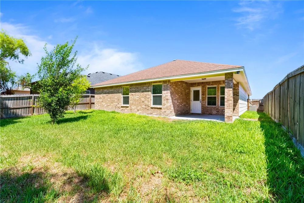 7329 Clapton Drive Corpus Christi, TX 78414