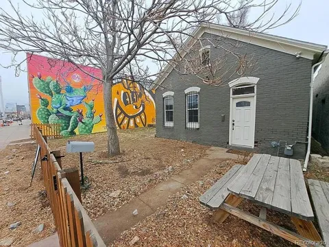 3139 Larimer Street
