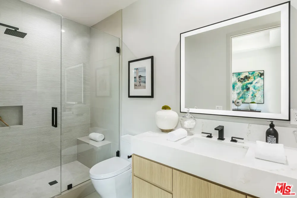 286 Quadro Vecchio Drive Los Angeles, CA 90272