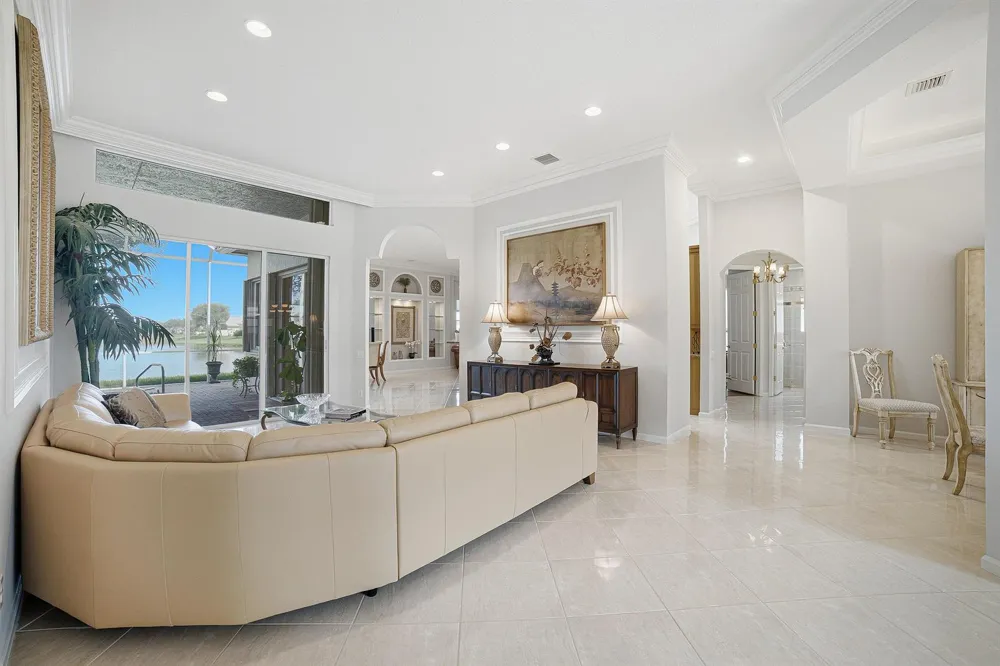 9076 Taverna Way Boynton Beach, FL 33472