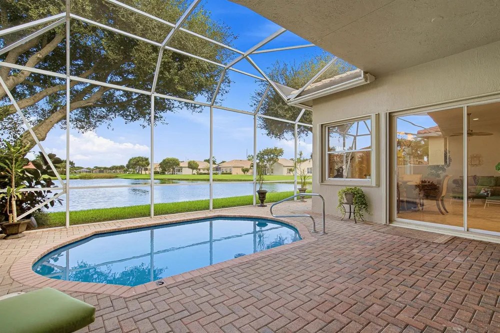 9076 Taverna Way Boynton Beach, FL 33472