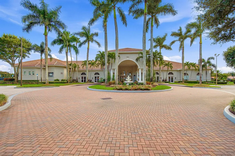 9076 Taverna Way Boynton Beach, FL 33472