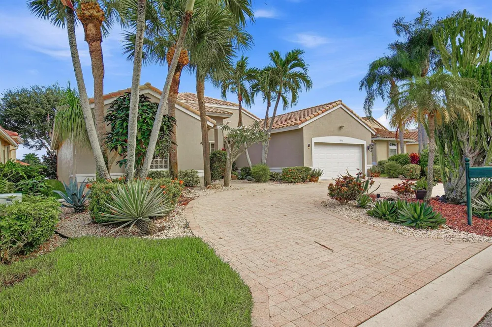 9076 Taverna Way Boynton Beach, FL 33472