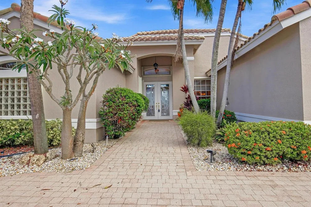 9076 Taverna Way Boynton Beach, FL 33472