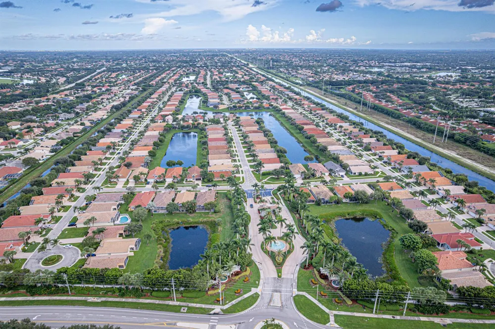 9076 Taverna Way Boynton Beach, FL 33472