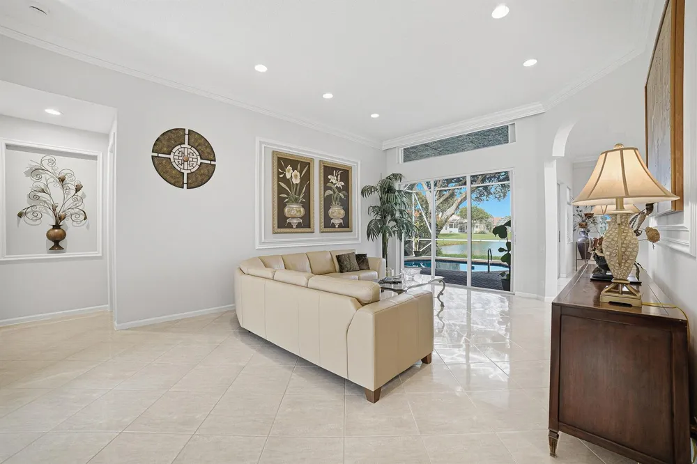 9076 Taverna Way Boynton Beach, FL 33472
