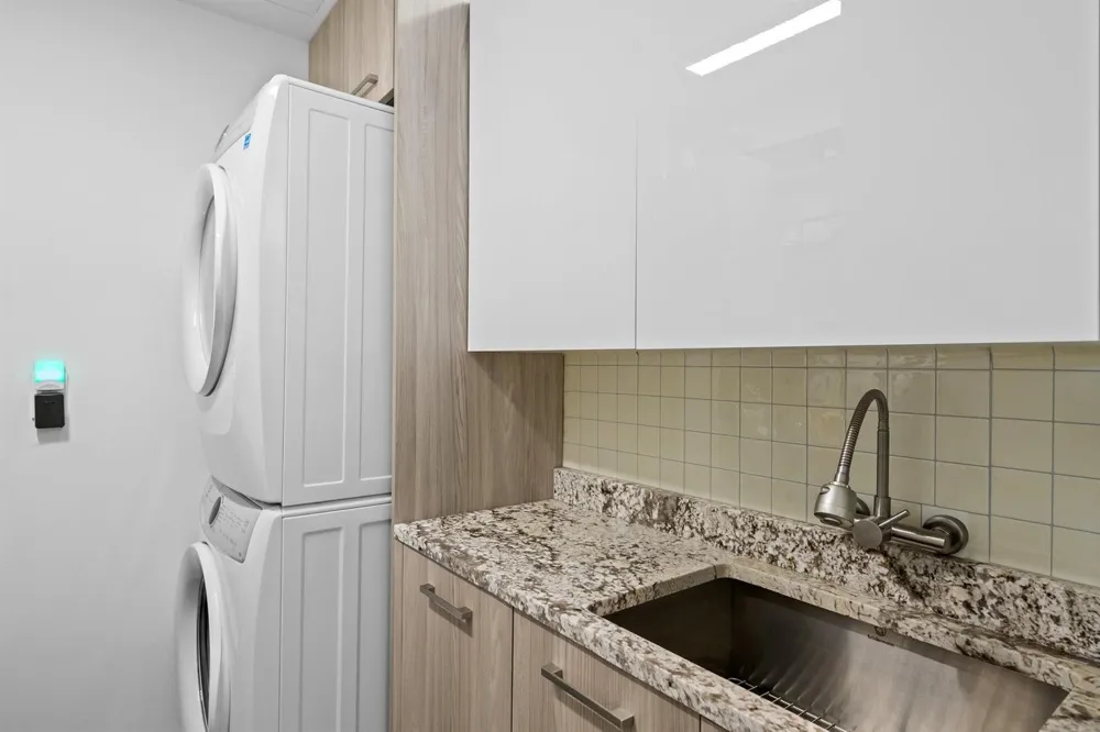 900 NE 4th Street #B4 Fort Lauderdale, FL 33301