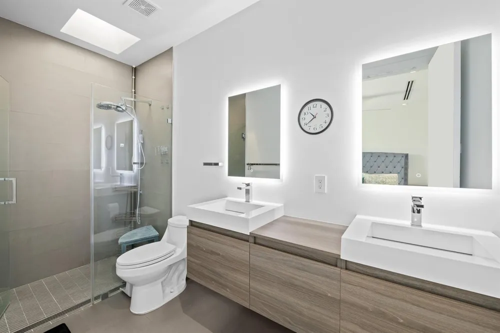 900 NE 4th Street #B4 Fort Lauderdale, FL 33301