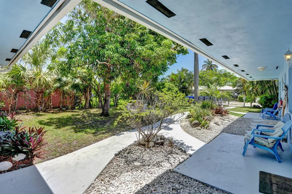 2695 SE 1ST COURT #2 Pompano Beach, FL 33062