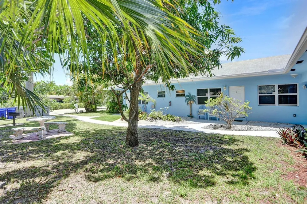 2695 SE 1ST COURT #2 Pompano Beach, FL 33062