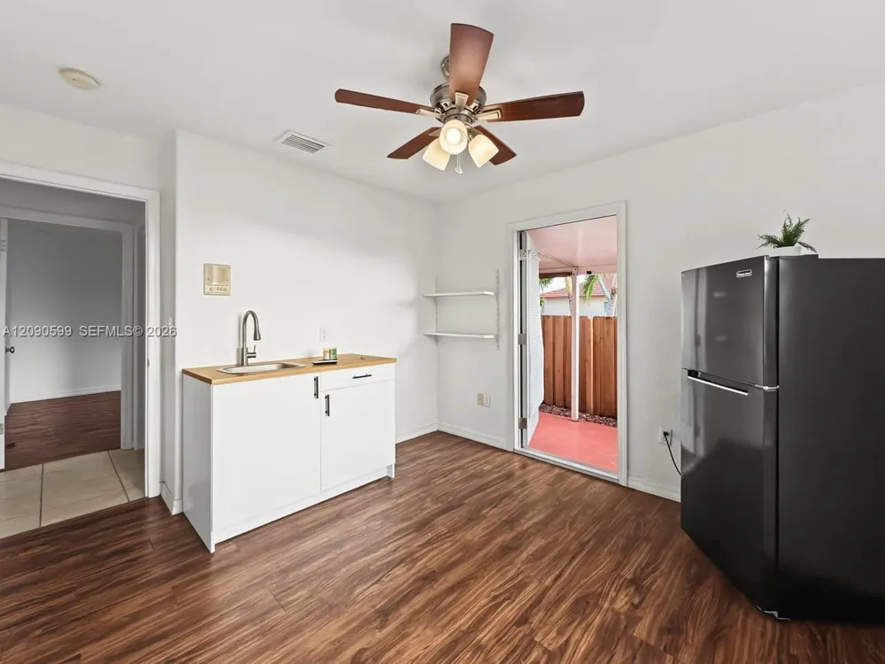 12711 NW 99th Pl Hialeah Gardens, FL 33018
